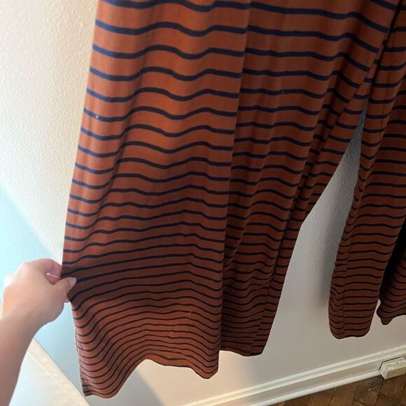 NWT Brown Striped Two Piece Set - Picture 8 of 8
